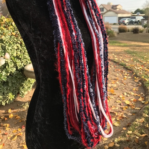 Multi textured knotted strands infinity scarf - Picture 4 of 5